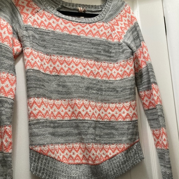 Red Camel Sweater Small - Picture 1 of 6